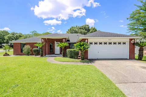 7221 Tannehill Dr, Pensacola, FL 32526