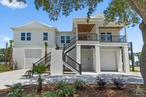 1774 Thresher Dr, Navarre, FL 32566
