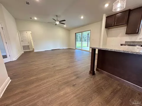 5177 Barnett Rd, Pace, FL 32571 photo 6
