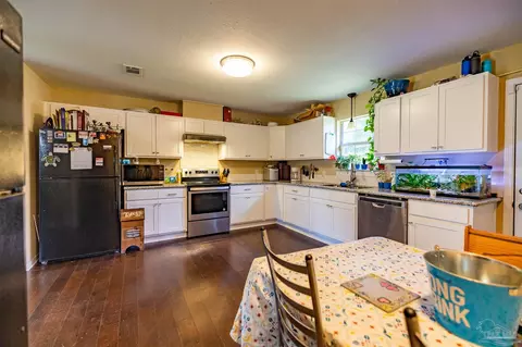 Kitchen - 4351 Castille Ct, Pace, FL 32571 photo 3 of 3