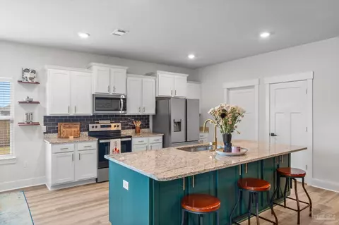 Kitchen - 7780 Saddlebrook Ave, Pace, FL 32571 photo 2 of 4