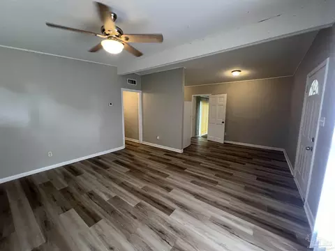 Living - 219 Ruby Ave, Pensacola, FL 32505 photo 2 of 3