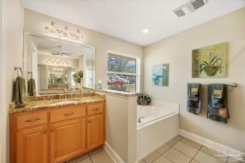 Bath - 964 Broken Arrow Ln, Cantonment, FL 32533 photo 1 of 5