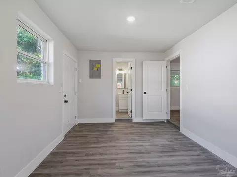 Bedroom - 6426 Julia Dr, Milton, FL 32570 photo 3 of 9