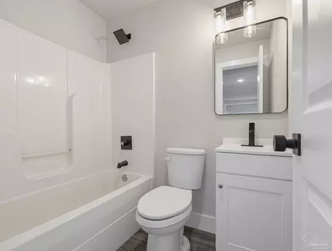 Bath - 6426 Julia Dr, Milton, FL 32570 photo 1 of 3