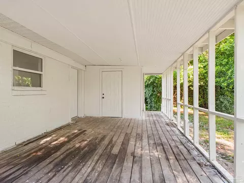 Exterior - 6426 Julia Dr, Milton, FL 32570 photo 3 of 5