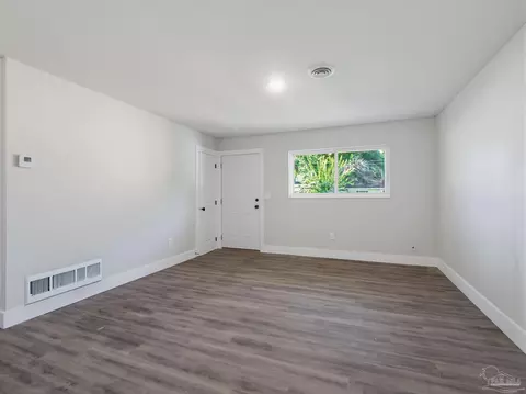 Living - 6426 Julia Dr, Milton, FL 32570 photo 1 of 3