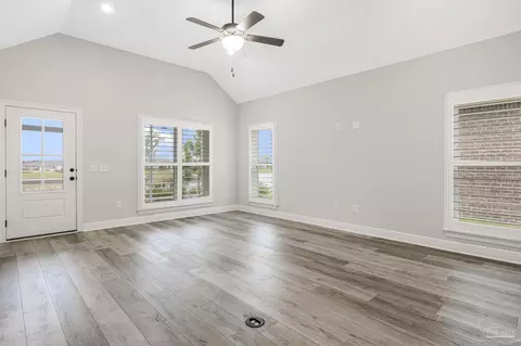 Living - 8977 Eureka St, Milton, FL 32583 photo 3 of 4