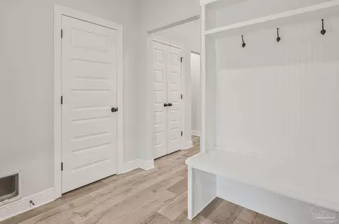 Entry Way - 8977 Eureka St, Milton, FL 32583 photo 11 of 12