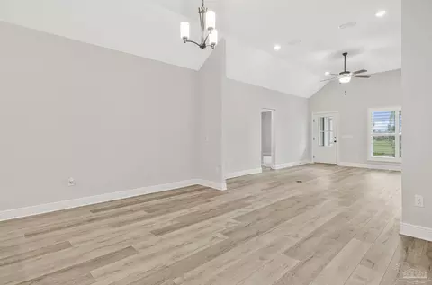 Living - 8977 Eureka St, Milton, FL 32583 photo 2 of 4