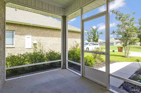 Exterior - 8977 Eureka St, Milton, FL 32583 photo 6 of 15