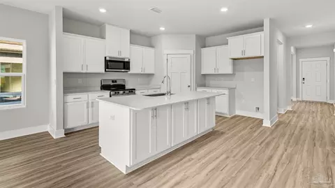 Kitchen - 5679 Grit St, Milton, FL 32570 photo 1 of 1