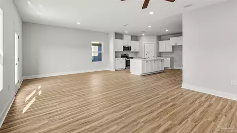 Living - 5679 Grit St, Milton, FL 32570 photo 3 of 4