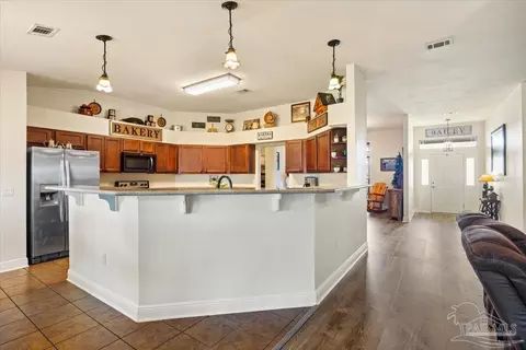 Entry Way - 6556 Fall St, Milton, FL 32570 photo 4 of 4