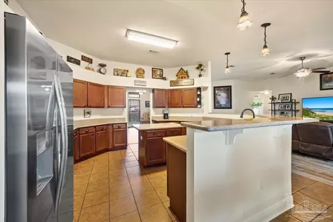 Kitchen - 6556 Fall St, Milton, FL 32570 photo 4 of 4
