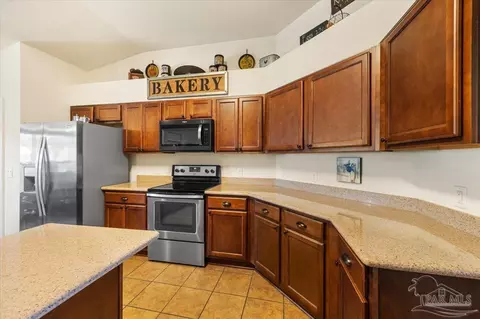 Kitchen - 6556 Fall St, Milton, FL 32570 photo 2 of 4