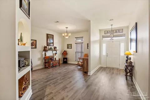 Entry Way - 6556 Fall St, Milton, FL 32570 photo 2 of 4