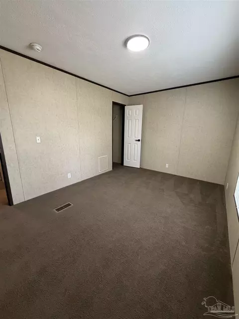 Bedroom - 6225 Goliath Rd, Milton, FL 32583 photo 4 of 6