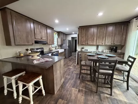 Kitchen - 6225 Goliath Rd, Milton, FL 32583 photo 2 of 10
