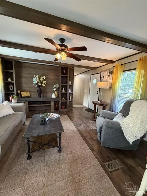 Living - 6225 Goliath Rd, Milton, FL 32583 photo 5 of 6