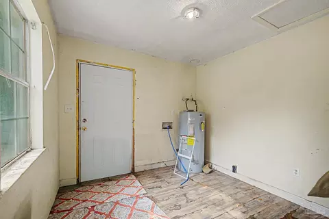 Other - 197 Hudson St, Crestview, FL 32536 photo 3 of 4