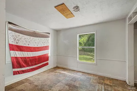 Bedroom - 197 Hudson St, Crestview, FL 32536 photo 1 of 6