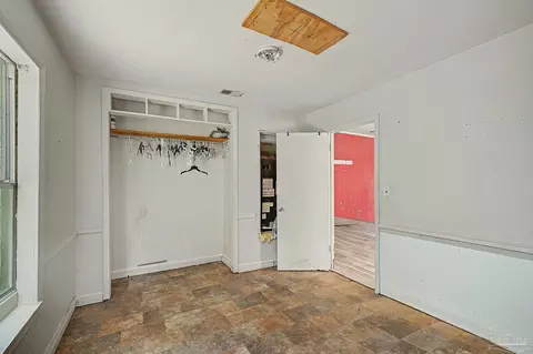 Entry Way - 197 Hudson St, Crestview, FL 32536 photo 1 of 2