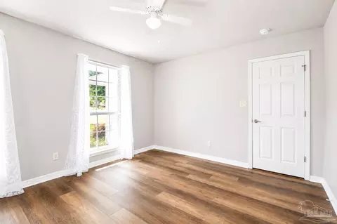 Bedroom - 5938 Herlong Dr, Milton, FL 32570 photo 4 of 4