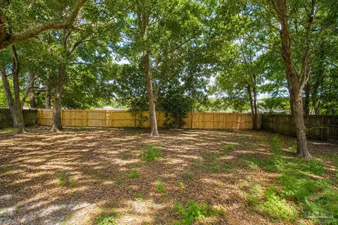 Exterior - 5938 Herlong Dr, Milton, FL 32570 photo 7 of 7