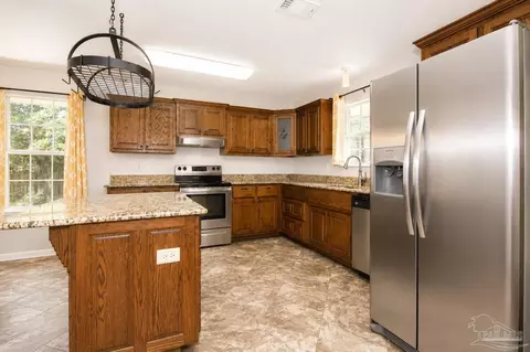 Kitchen - 5938 Herlong Dr, Milton, FL 32570 photo 2 of 4