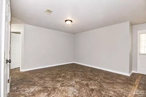 Living - 5938 Herlong Dr, Milton, FL 32570 photo 2 of 5