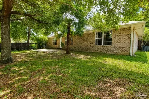 Exterior - 5938 Herlong Dr, Milton, FL 32570 photo 6 of 7
