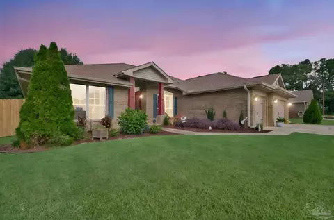 6185 Autumn Pines Cir, Pace, FL 32571