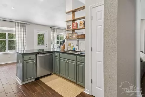Kitchen - 1254 Plata Canada Dr, Cantonment, FL 32533 photo 4 of 4
