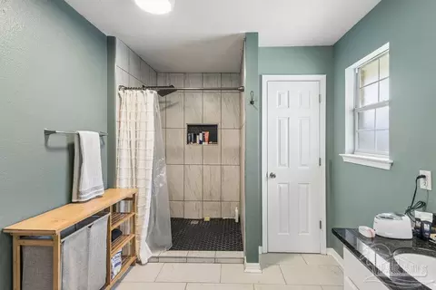 Bath - 1254 Plata Canada Dr, Cantonment, FL 32533 photo 2 of 5