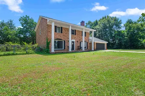 Exterior - 5012 Beck Ave, Jay, FL 32565 photo 12 of 13