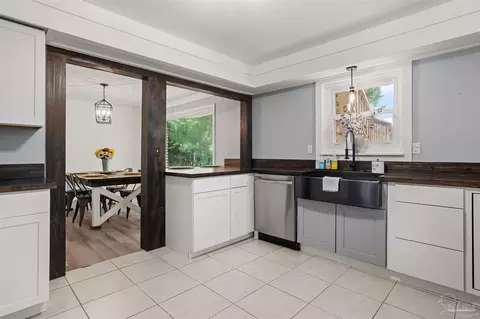 Kitchen - 5012 Beck Ave, Jay, FL 32565 photo 2 of 8
