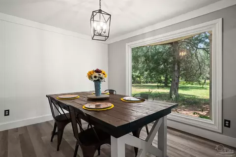 Dining - 5012 Beck Ave, Jay, FL 32565 photo 1 of 2