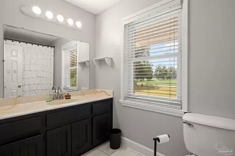 Bath - 5012 Beck Ave, Jay, FL 32565 photo 1 of 5