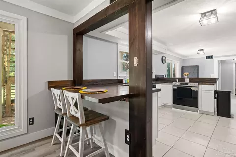 Kitchen - 5012 Beck Ave, Jay, FL 32565 photo 8 of 8
