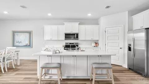 Kitchen - 4783 Eider Rd, Pace, FL 32571 photo 2 of 3