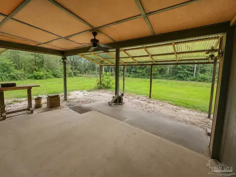 Exterior - 5373 Fireside Ln, Milton, FL 32583 photo 7 of 11