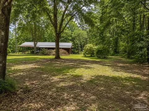 Exterior - 5373 Fireside Ln, Milton, FL 32583 photo 8 of 11