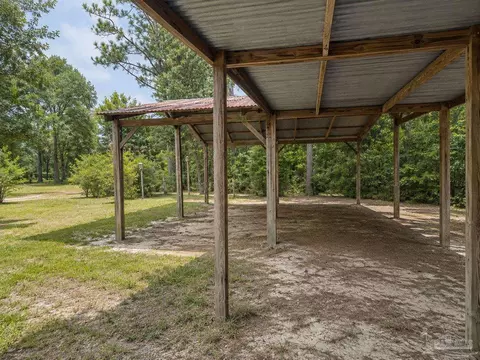 Exterior - 5373 Fireside Ln, Milton, FL 32583 photo 10 of 11