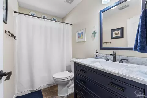 Bath - 3931 Andershot St, Pace, FL 32571 photo 4 of 4