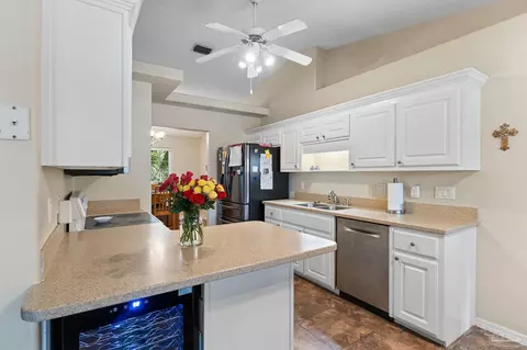 Kitchen - 3931 Andershot St, Pace, FL 32571 photo 2 of 4