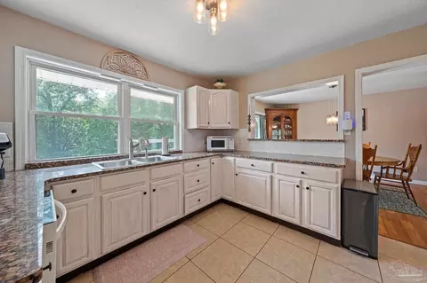 Kitchen - 5875 Hall Rd, Jay, FL 32565 photo 2 of 3