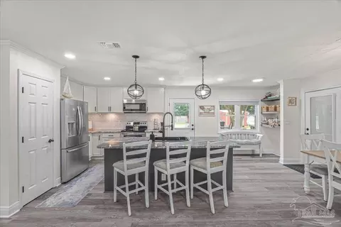 Kitchen - 4420 Mundy Ln, Pace, FL 32571 photo 2 of 6