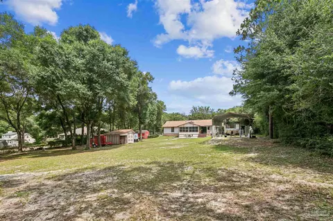 Exterior - 114 Thurston Pl, Crestview, FL 32536 photo 7 of 12