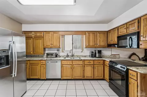 Kitchen - 114 Thurston Pl, Crestview, FL 32536 photo 2 of 3